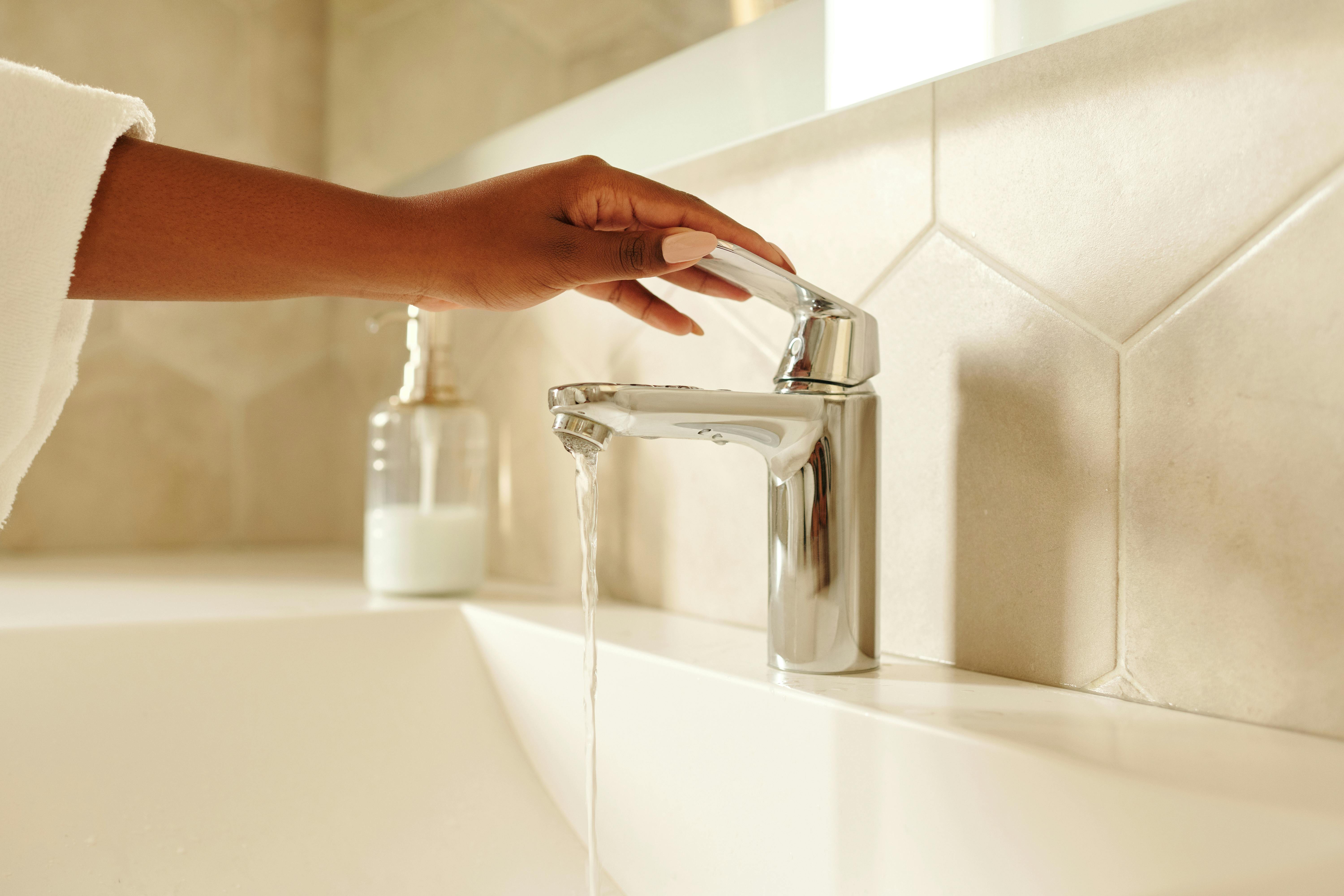 bathroom fixtures